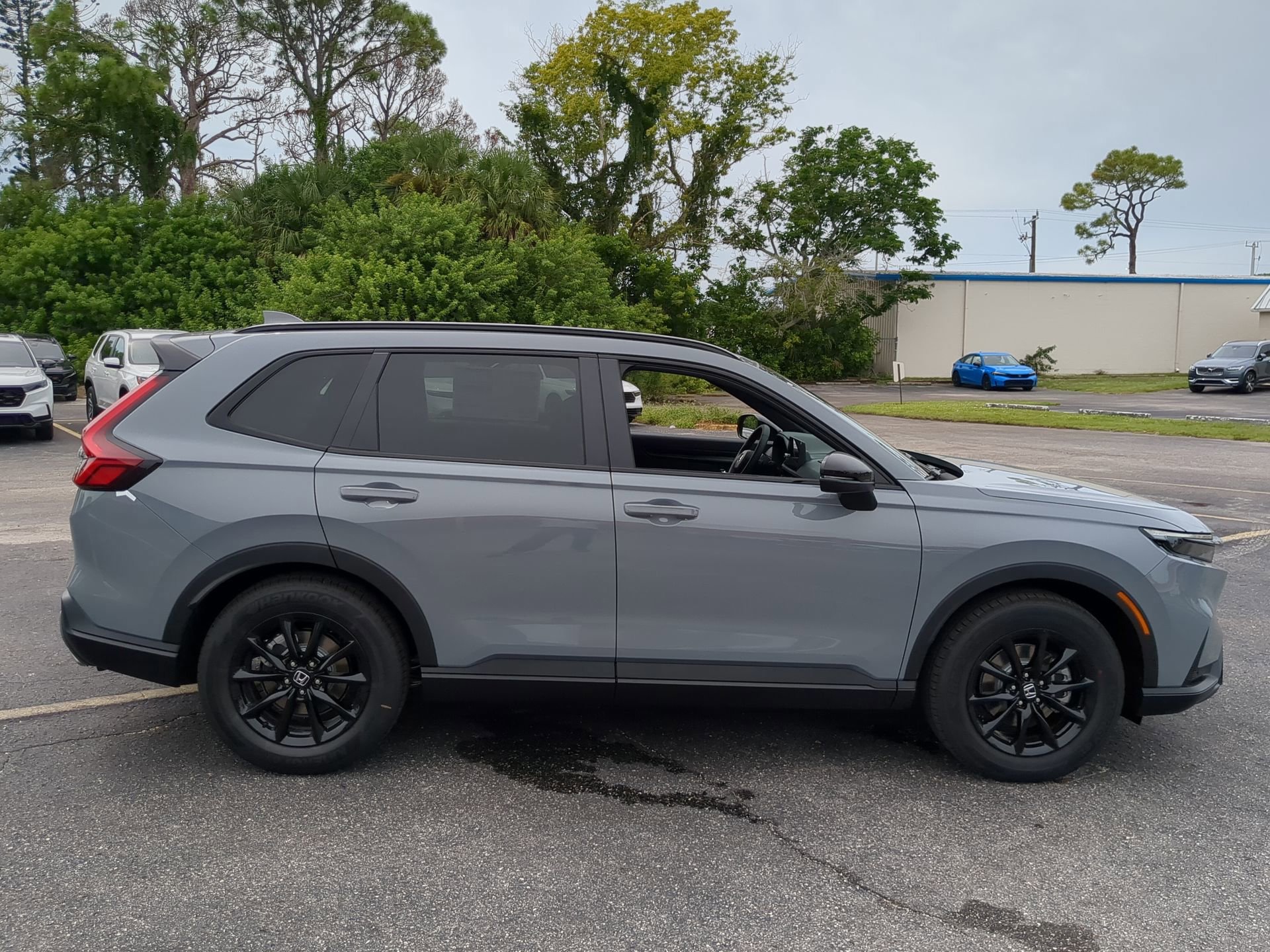 New 2026 Urban Gray Pearl Honda Sport-L image 5