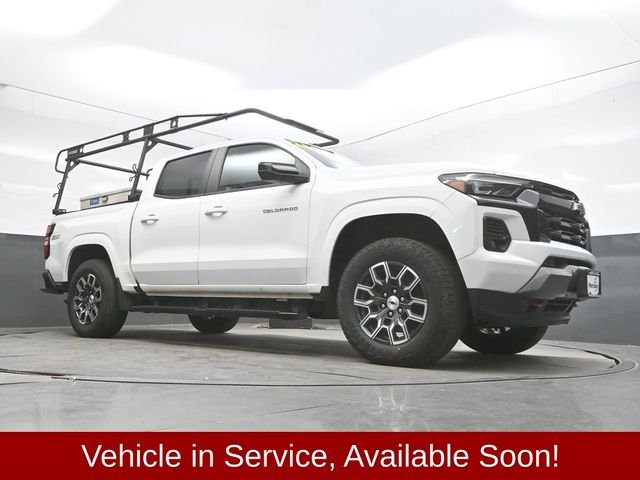 Used 2024 White Chevrolet Z71 image 38