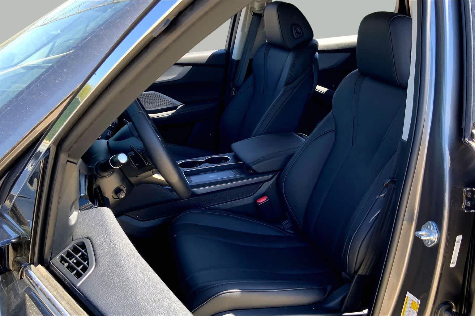 Used 2026 Liquid Carbon Metallic Acura  image 13