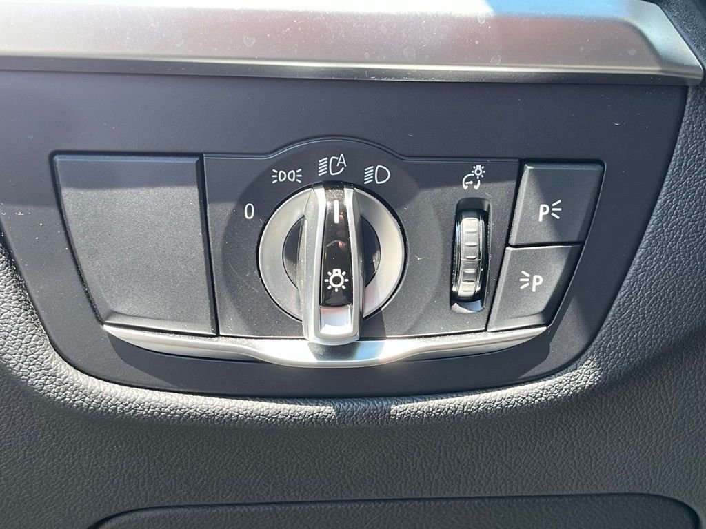 Certified Used 2025 Alpine White BMW xDrive30i image 67