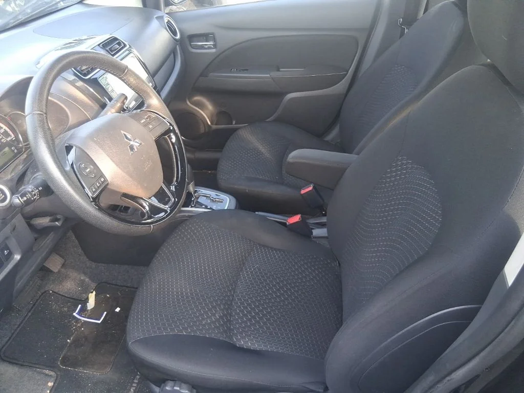 Used 2022 Black Mitsubishi SE image 12