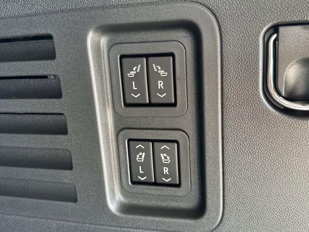 2026 GMC Acadia Denali - Photo 34