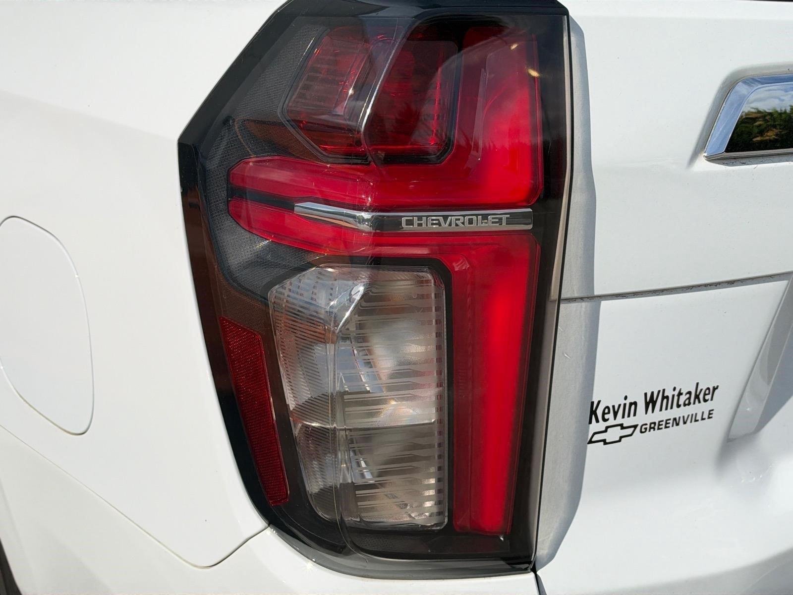 Used 2023 Iridescent Pearl Tricoat Chevrolet LT image 20