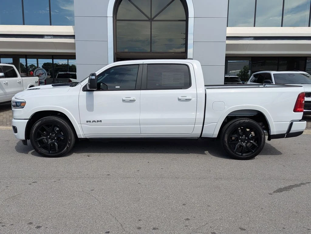 2026 RAM 1500 Laramie - Photo 8