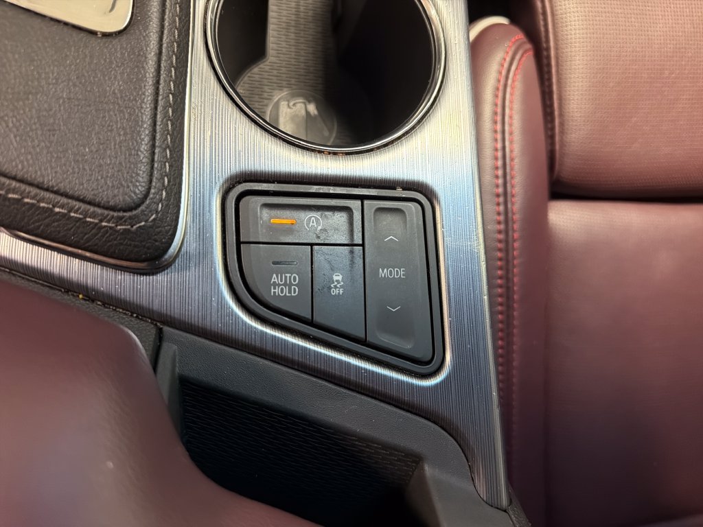 Used 2021 Red Cadillac Sport image 35