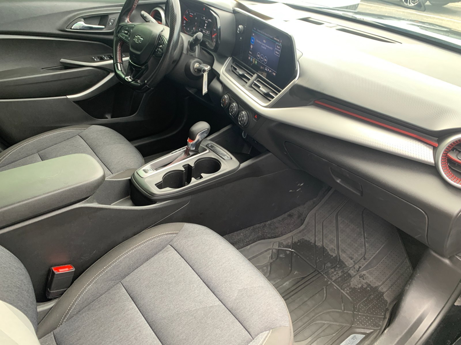 Used 2024 Mosaic Black Metallic Chevrolet 1RS image 17