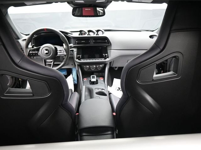 2025 Nissan Z NISMO - Photo 14