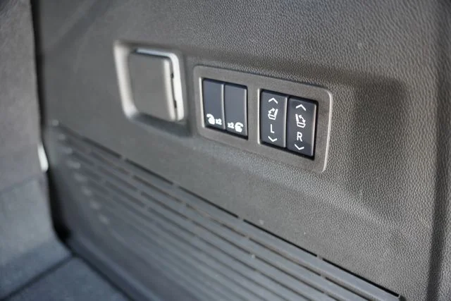 Used 2025 Black Chevrolet Premier image 26