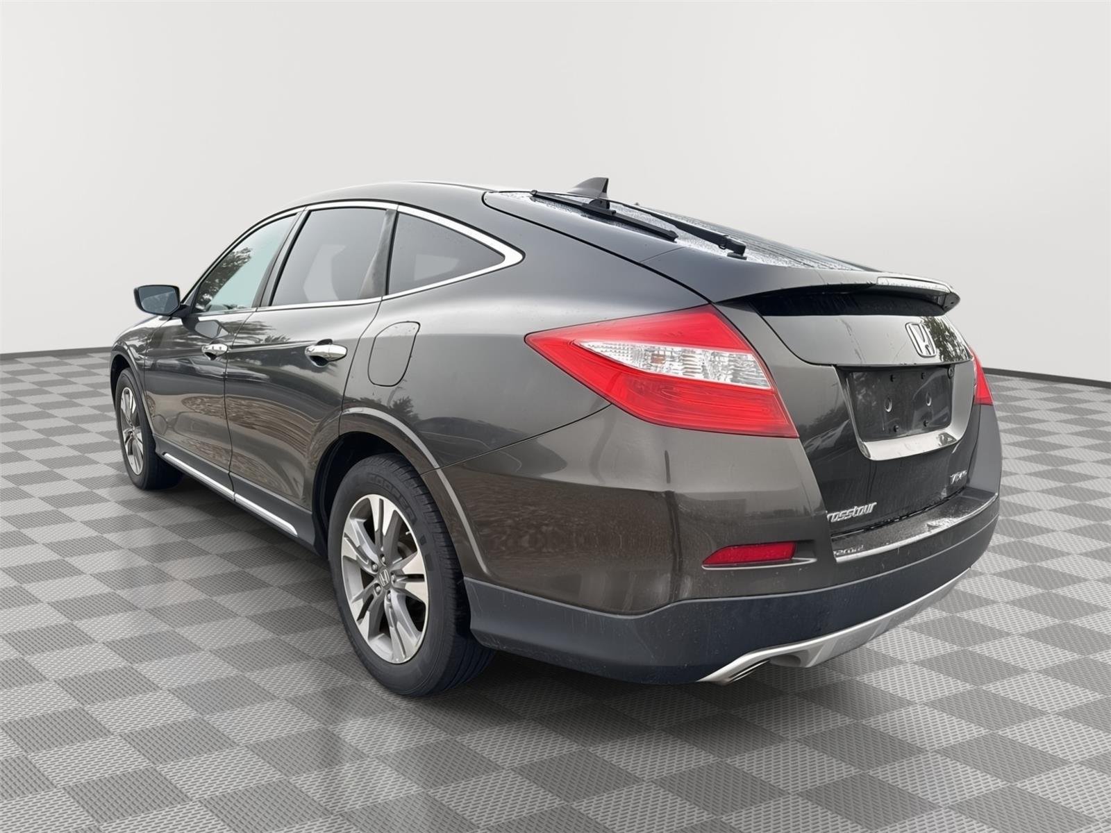 Used 2014 Polished Metal Metallic Honda EX-L image 3