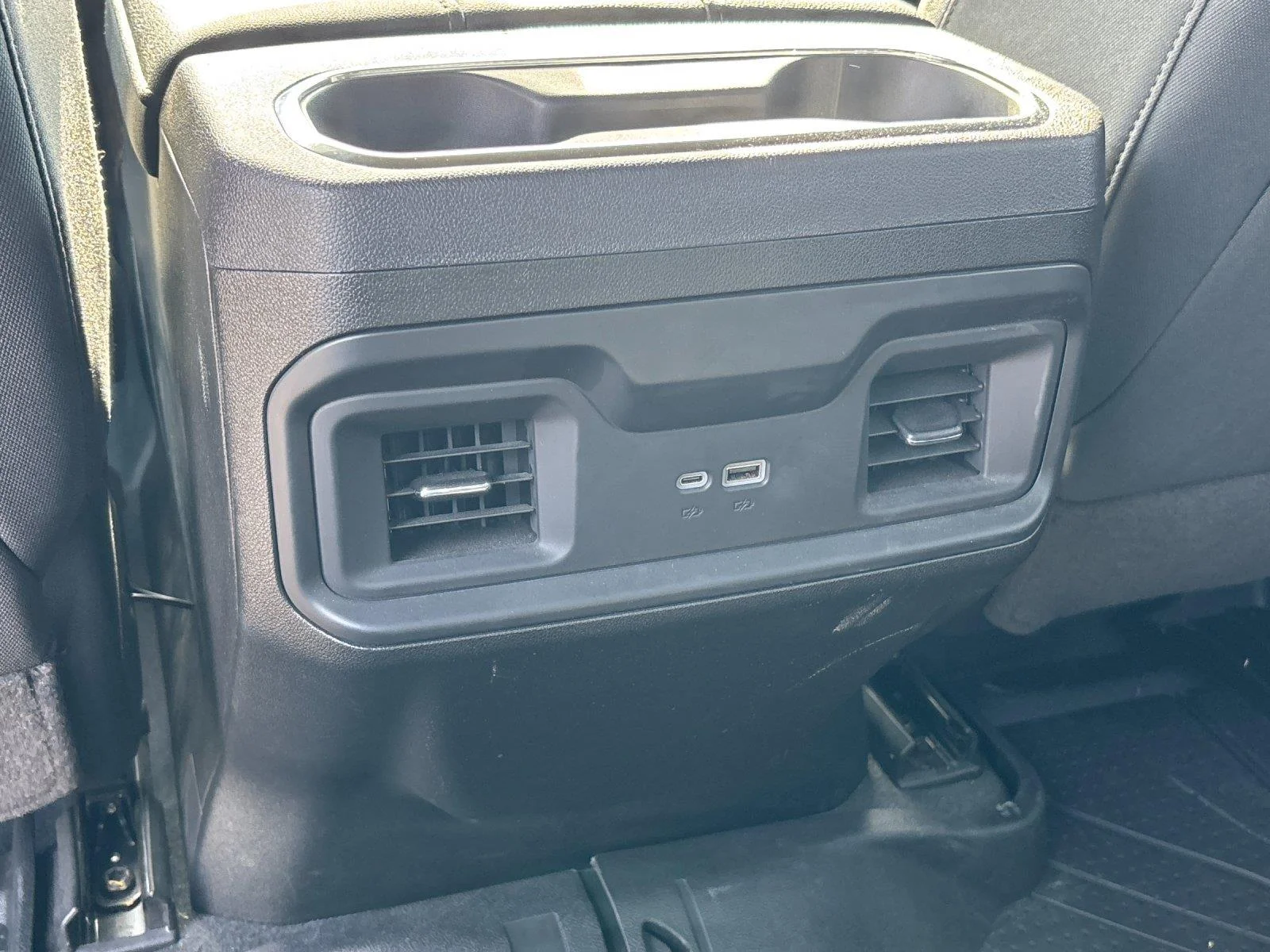 Used 2024 Summit White Chevrolet RST image 34