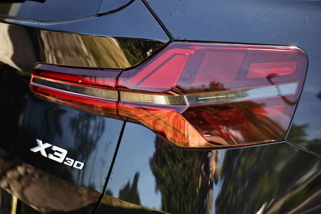 New 2026 Black Sapphire Metallic BMW 30 xDrive image 6
