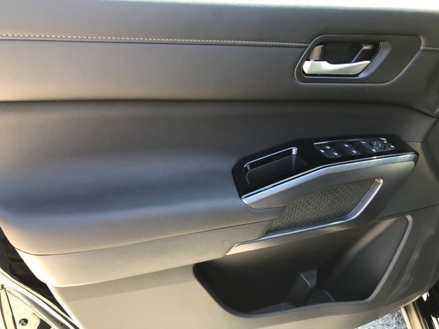 New 2026 Super Black Nissan SL image 12