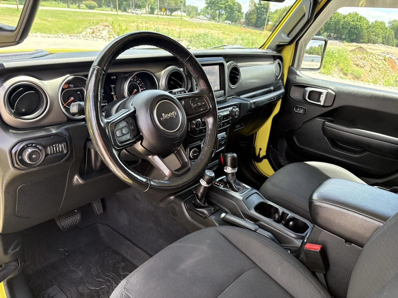 Used 2022 High Velocity Clearcoat Jeep Unlimited Sport S image 8