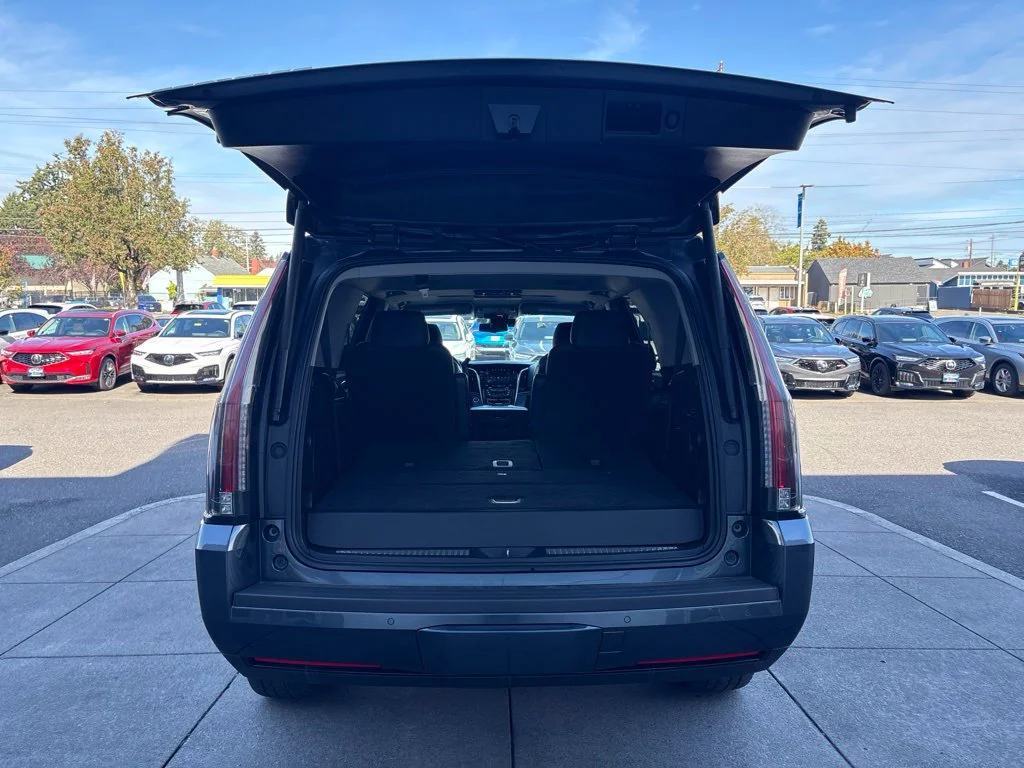 Used 2019 Gray Cadillac Premium Luxury image 9