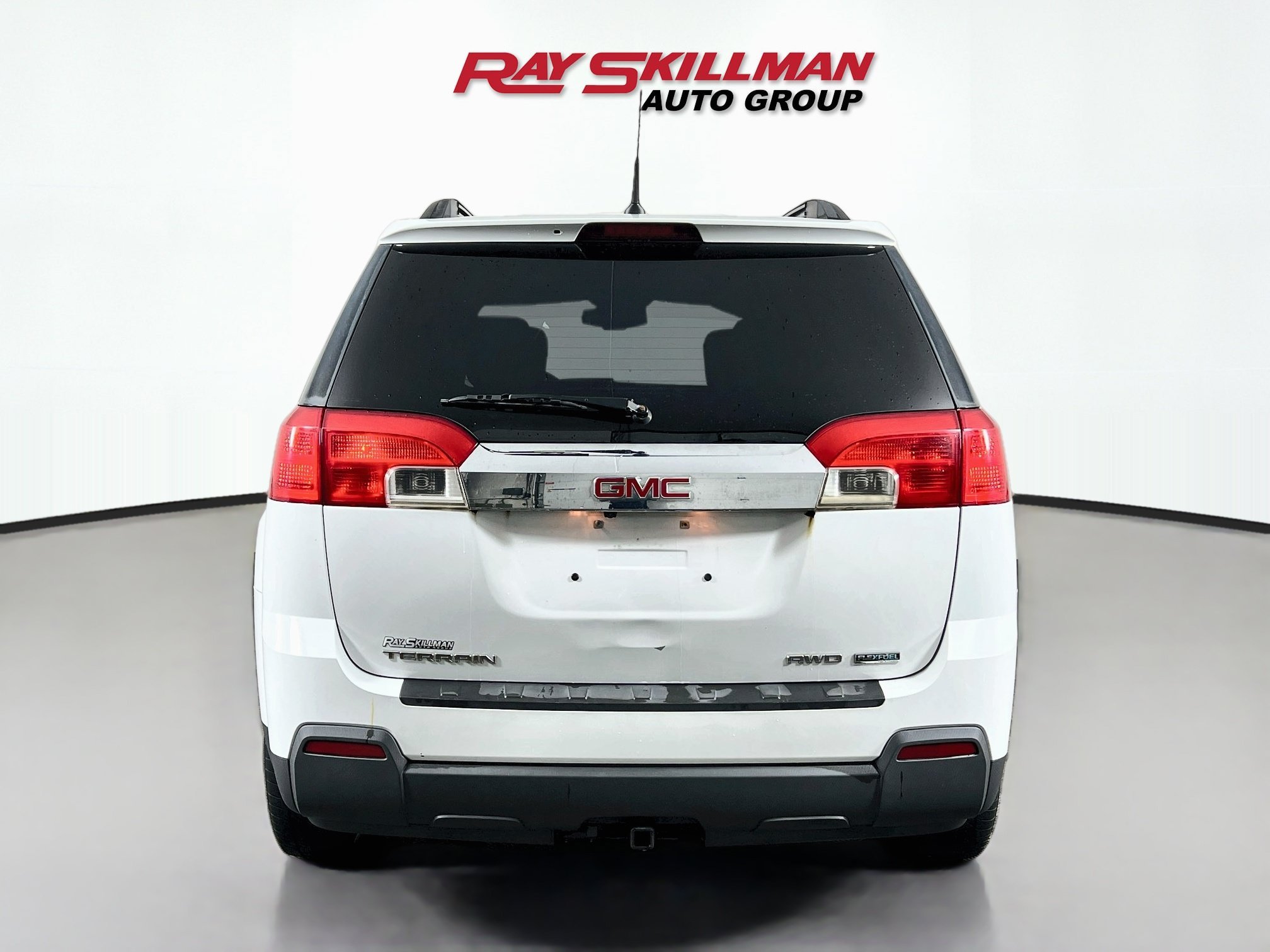 Used 2012 Olympic White GMC SLE-2 image 6