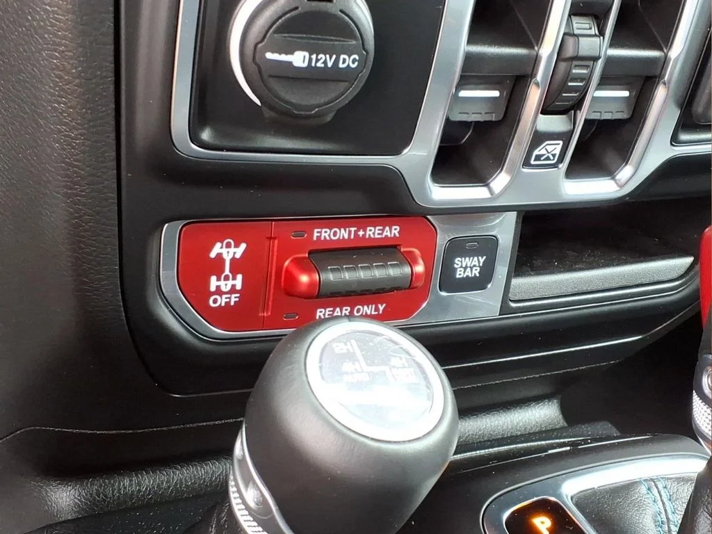 Used 2023 Silver Jeep Rubicon 4xe image 10