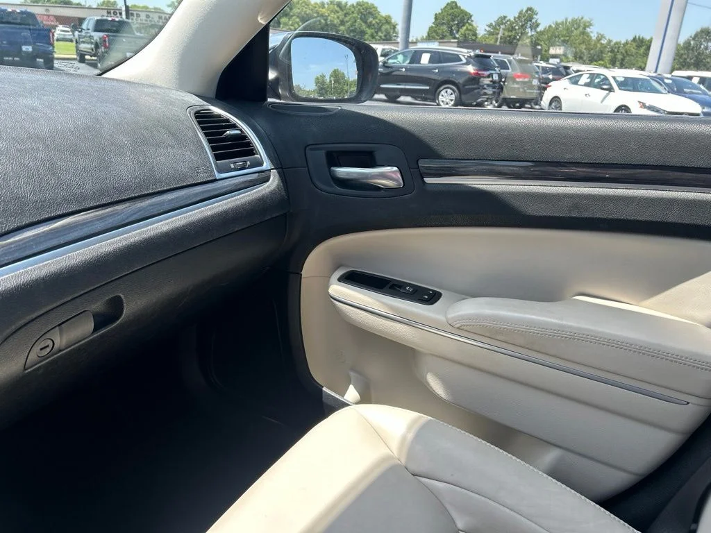 Used 2021 Granite Crystal Clearcoat Metallic Chrysler Touring image 14