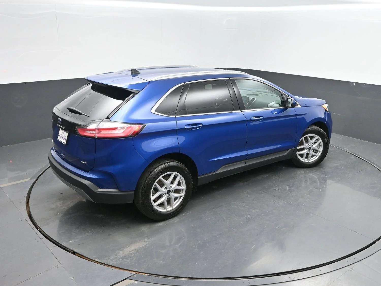 Used 2024 Atlas Blue Ford SEL image 37