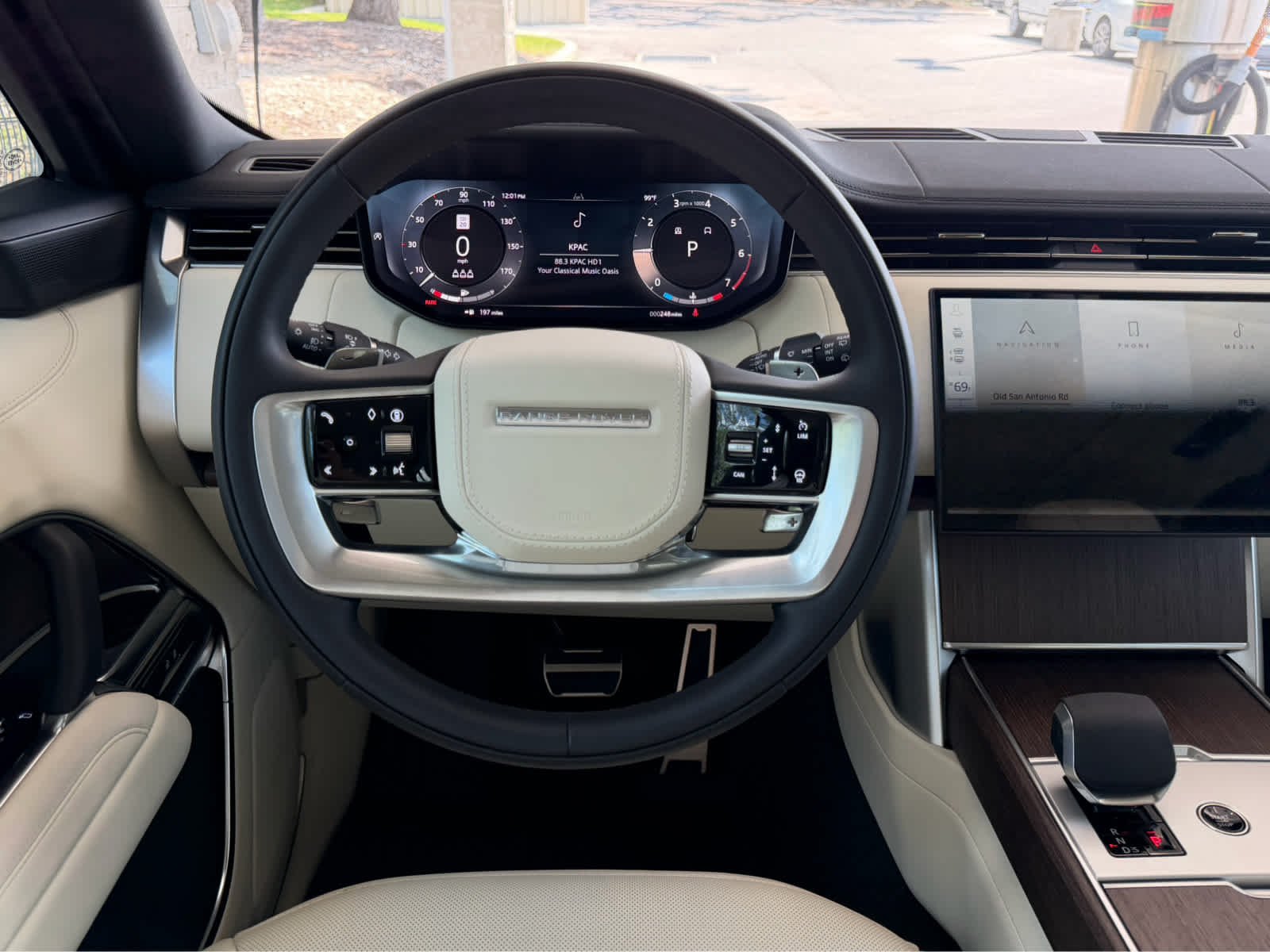 New 2026 Fuji White Land Rover SE image 14