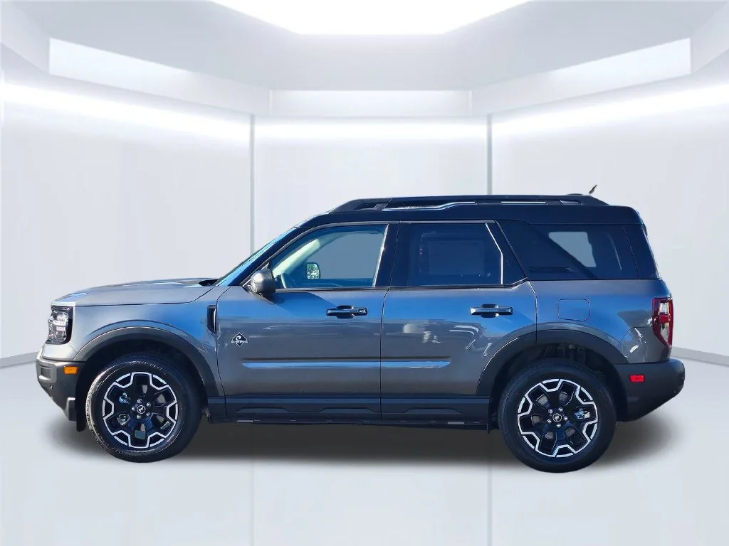 New 2026 Gray Ford Outer Banks image 17