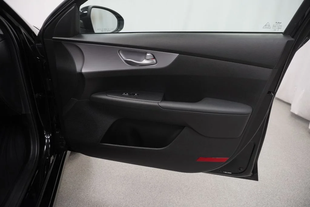 Used 2024 Black Kia LX image 46