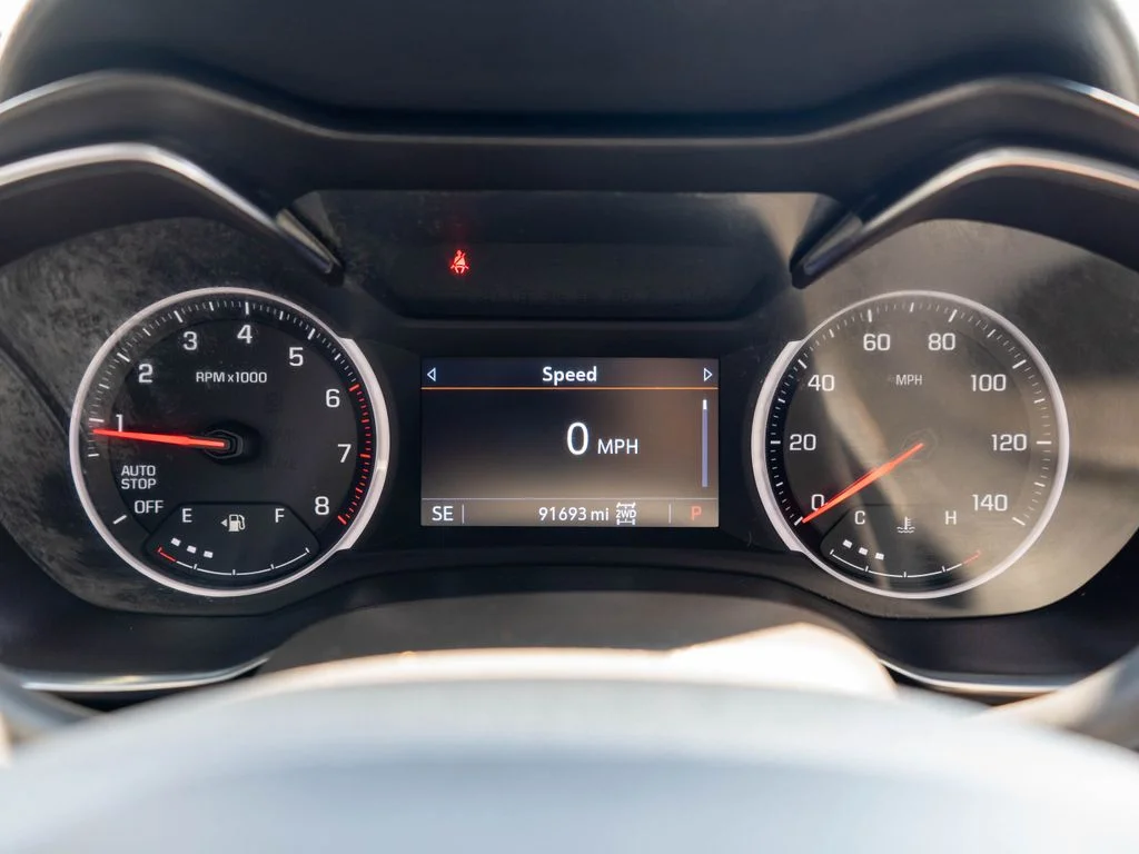 Used 2022 Gray Chevrolet LT image 22