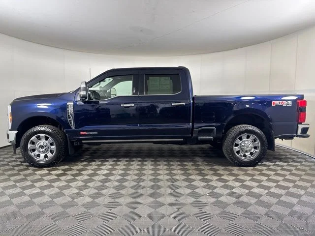 Used 2024 Blue Ford King Ranch image 7