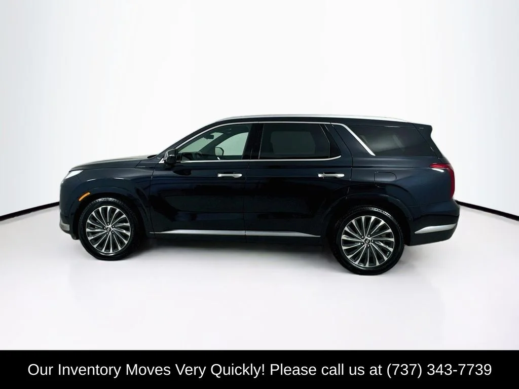 Used 2023 Moonlight Cloud Hyundai Calligraphy image 4