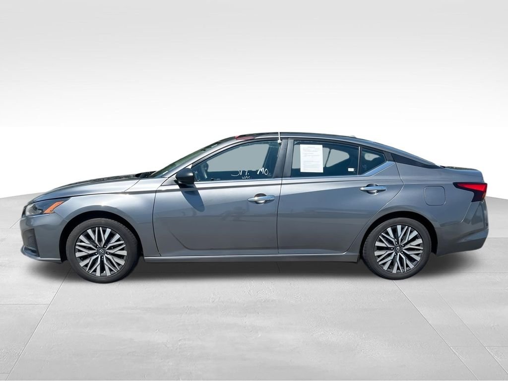 Used 2024 Gray Nissan 2.5 SV image 5