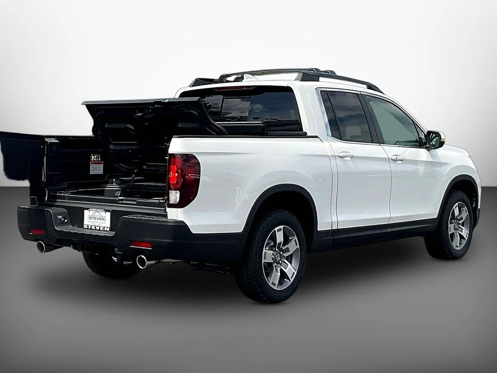 New 2026 Platinum White Pearl Honda RTL image 6