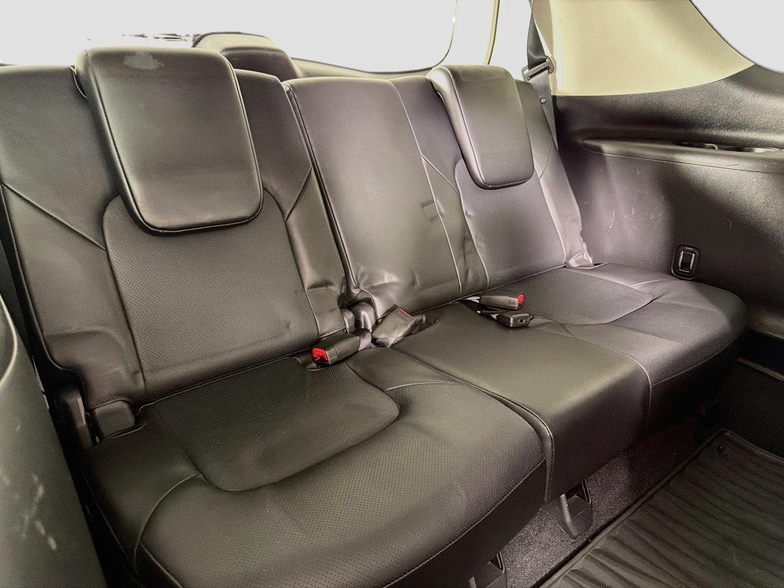 Used 2020 Liquid Platinum INFINITI LUXE image 29