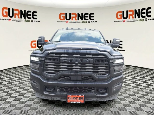 New 2026 Diamond Black Crystal Pearl-Coat Exterior Paint RAM Tradesman image 8