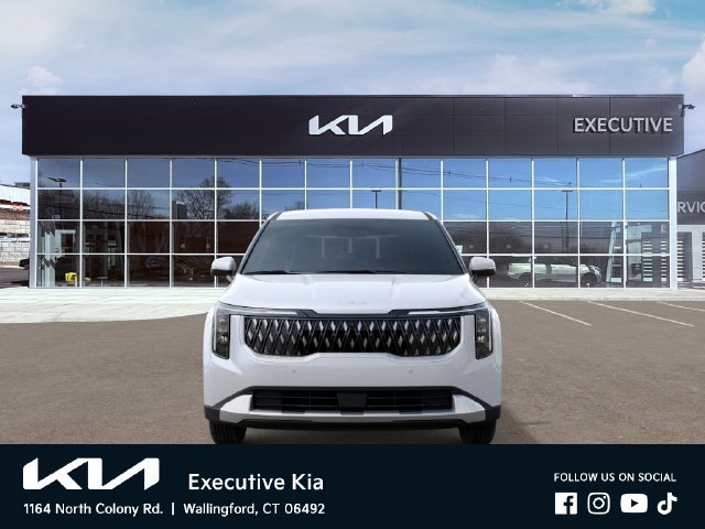 New 2027 White Kia LXS image 2