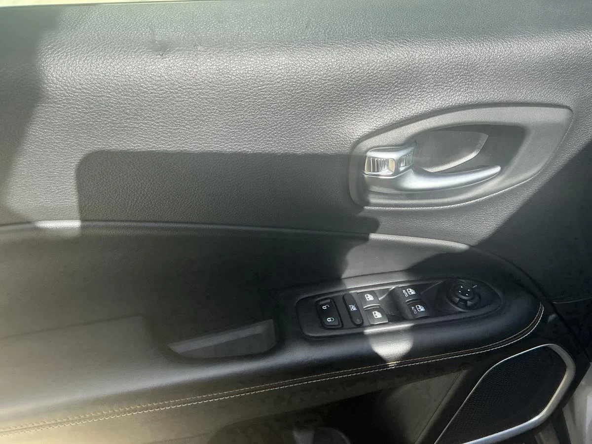 Used 2021 Grey Jeep Upland Edition image 16