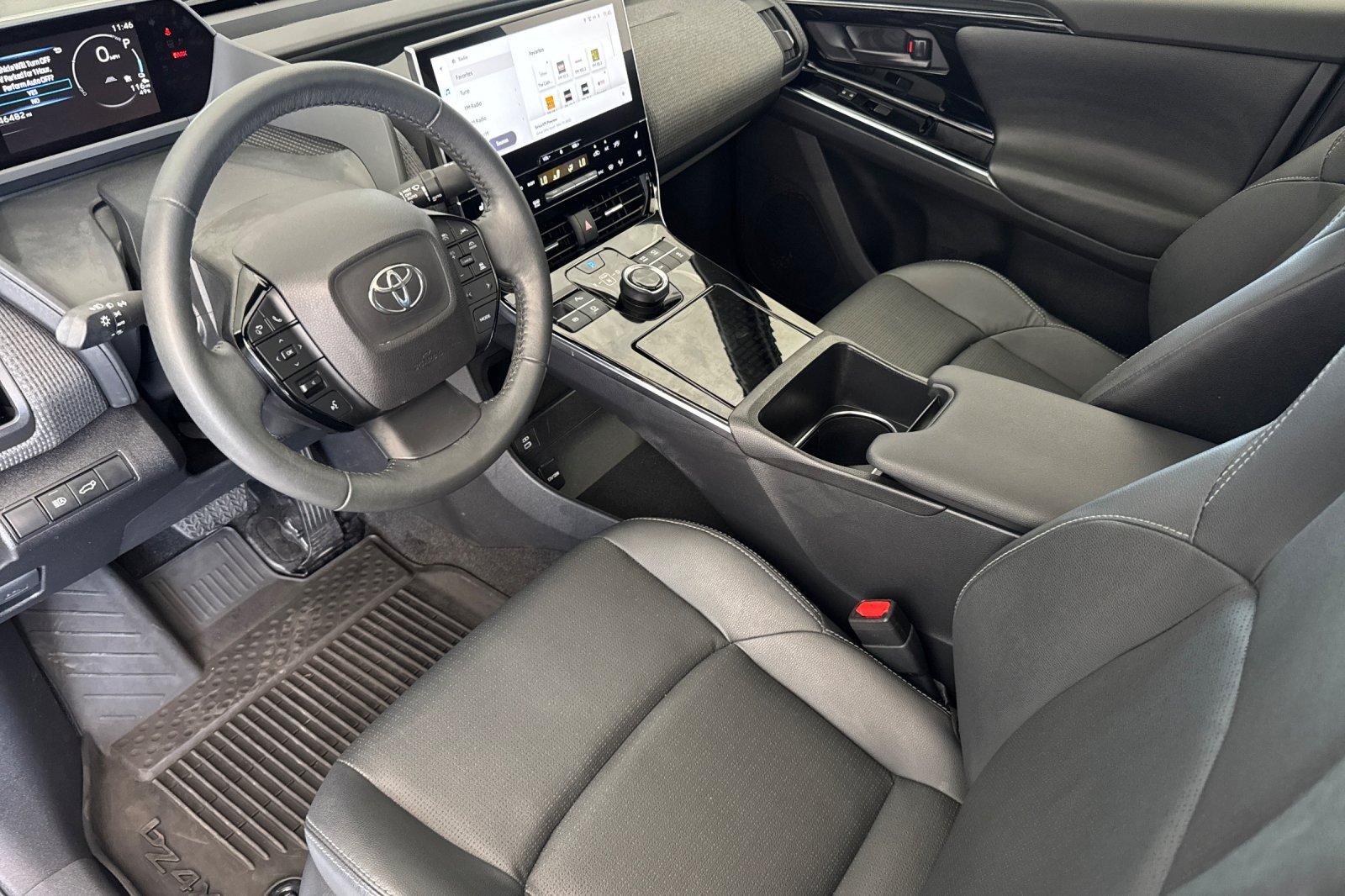 Certified Used 2023 Wind Chill Pearl Toyota Limited image 9