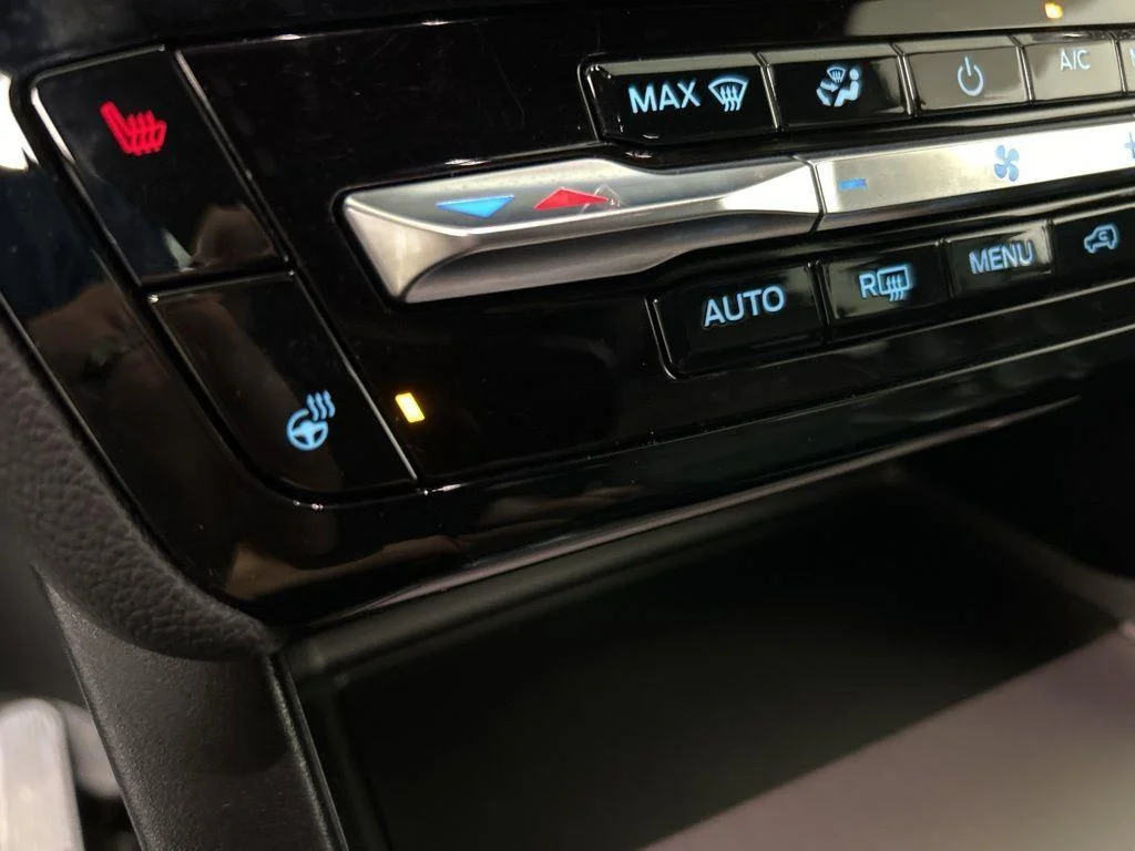 Used 2022 Black Metallic Ford ST-Line image 28