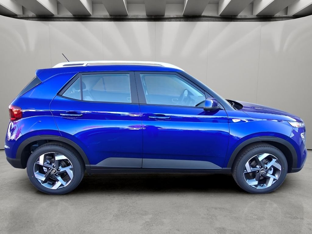 2025 Hyundai Venue SEL - Photo 6