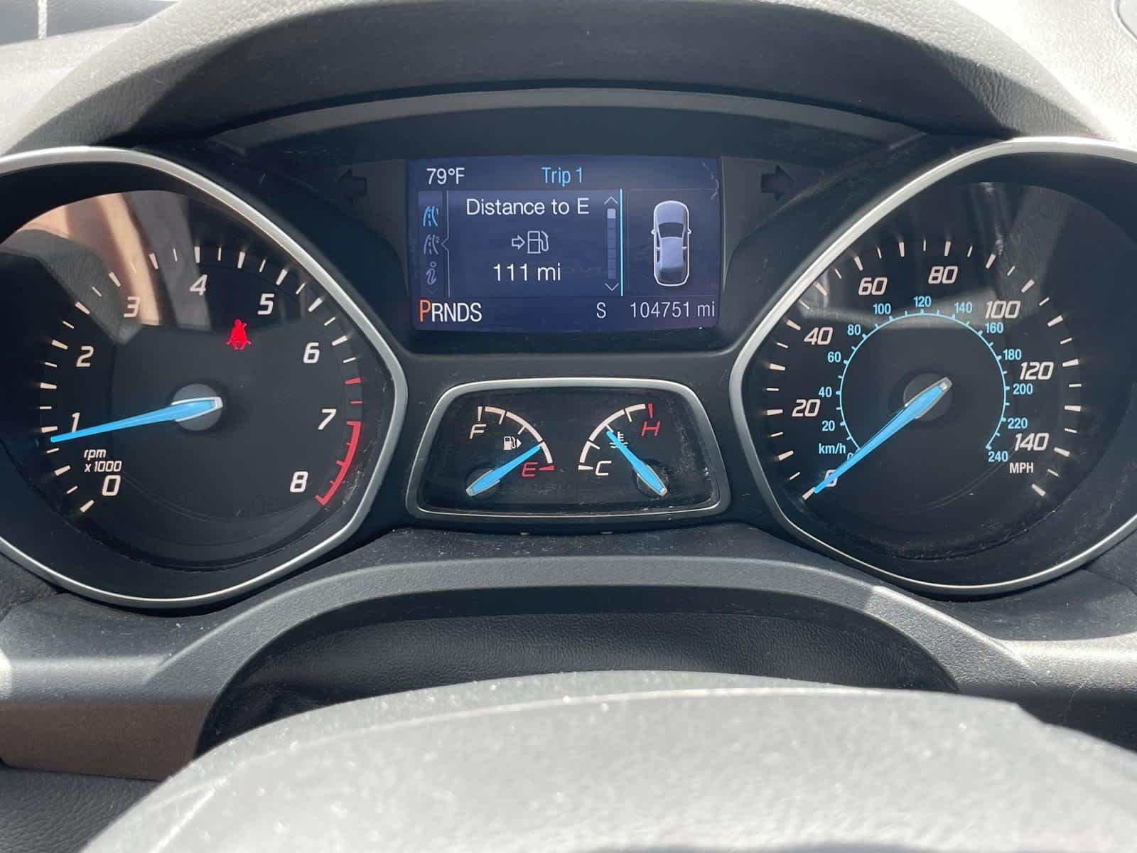 Used 2014 Ingot Silver Metallic Ford SE image 3