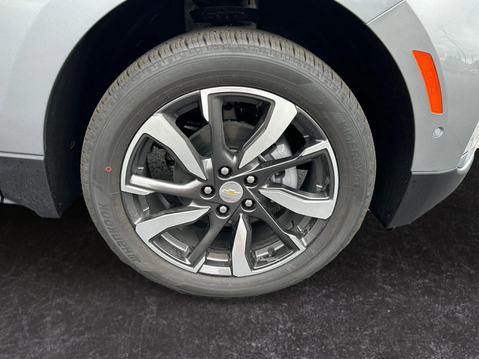 Used 2024 Sterling Gray Metallic Chevrolet Premier image 28