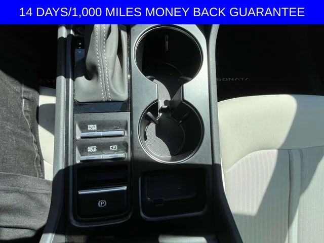 Certified Used 2025 White Hyundai SE image 17