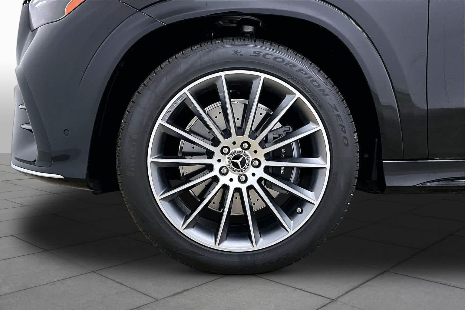 New 2026 Obsidian Black Metallic Mercedes-Benz GLE 450 image 11