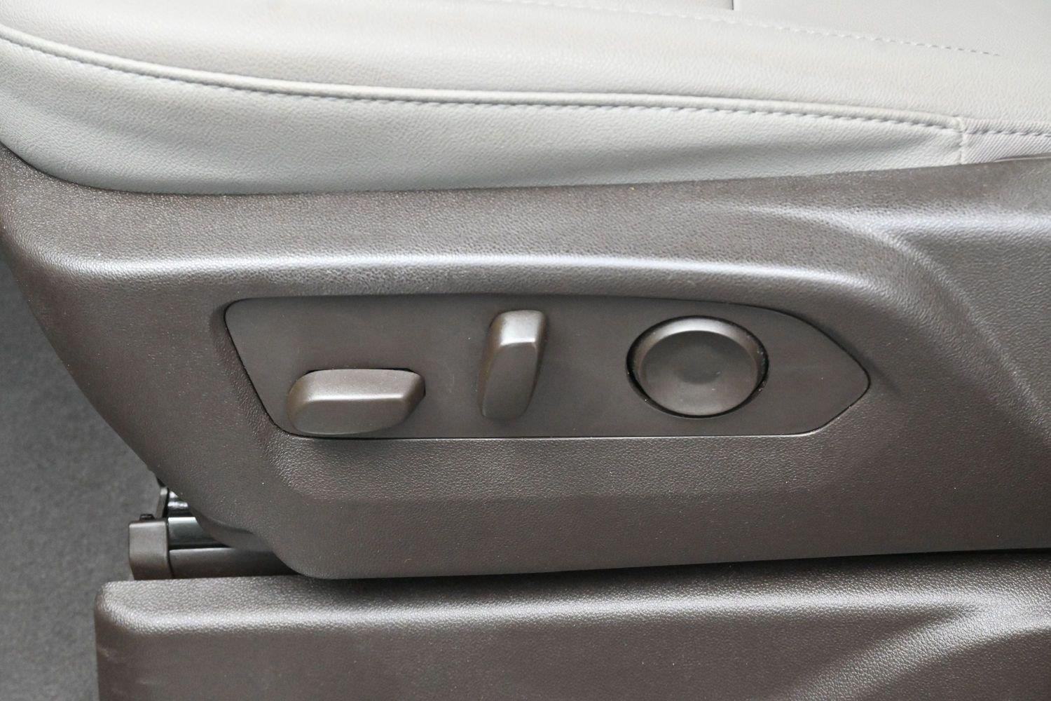 Used 2022 DARK ASH METALLIC Chevrolet LT image 17