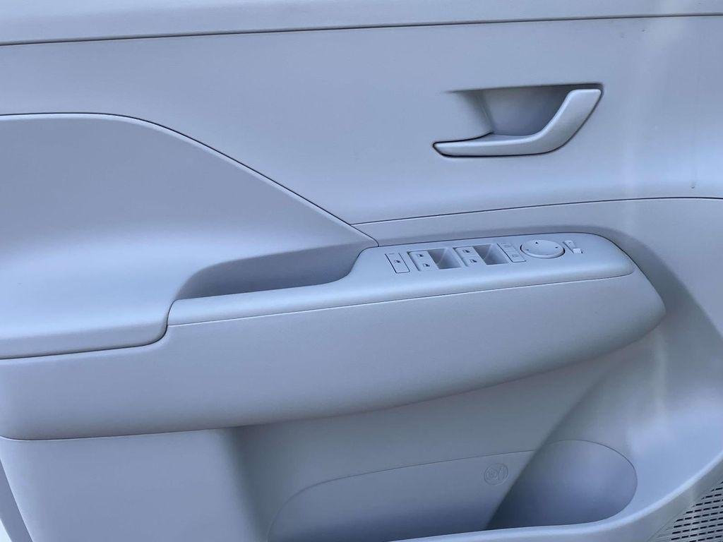 New 2026 White Hyundai SEL Sport FWD image 13