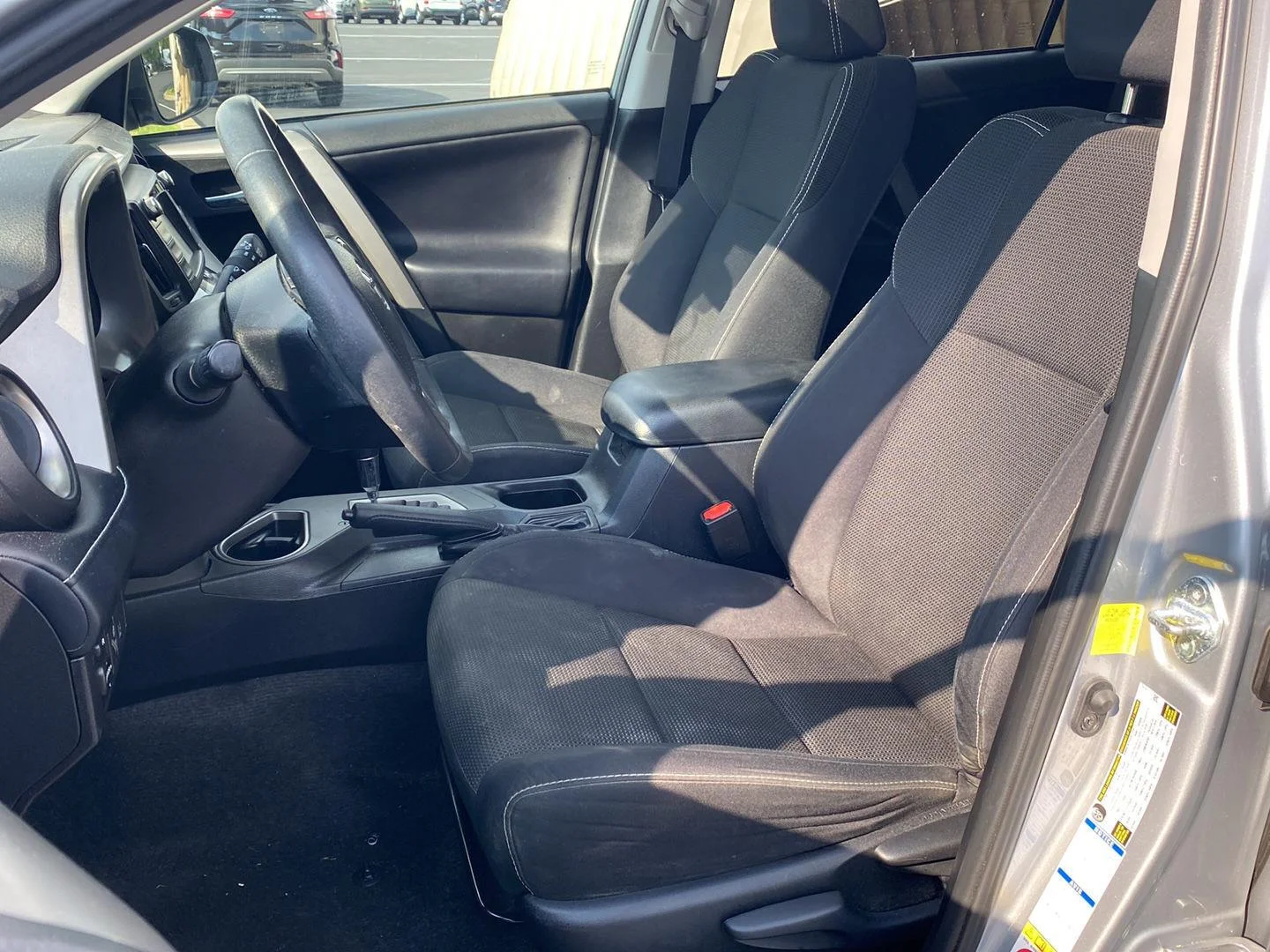 Used 2018 Silver Sky Metallic Toyota XLE image 13
