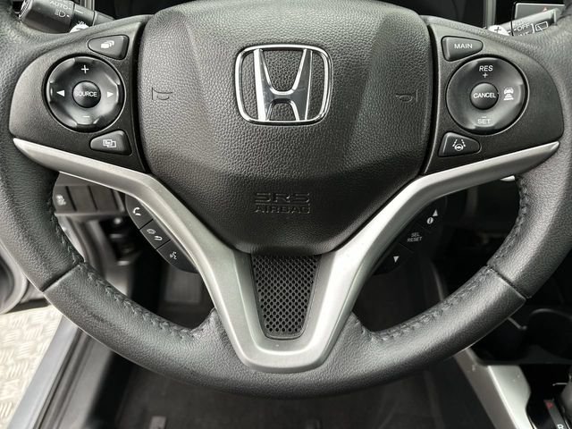 Used 2018 Silver Honda EX-L image 14