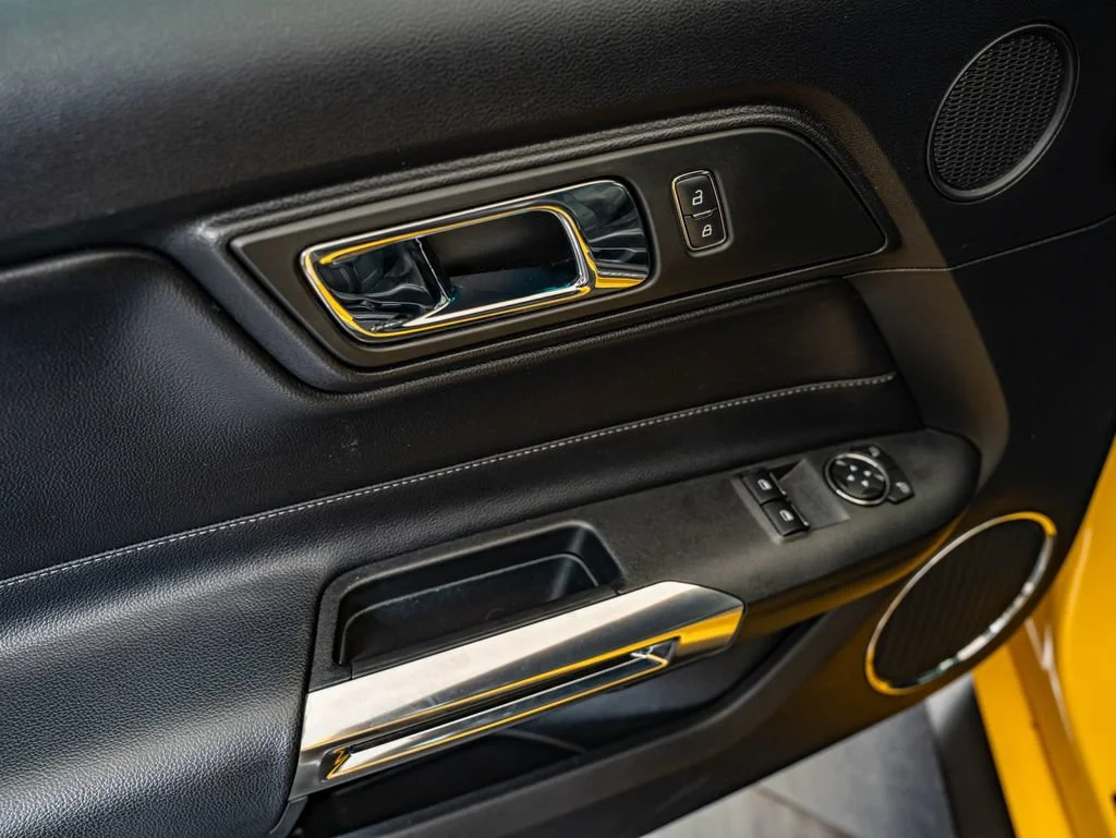 Used 2015 Yellow Ford GT Premium image 19