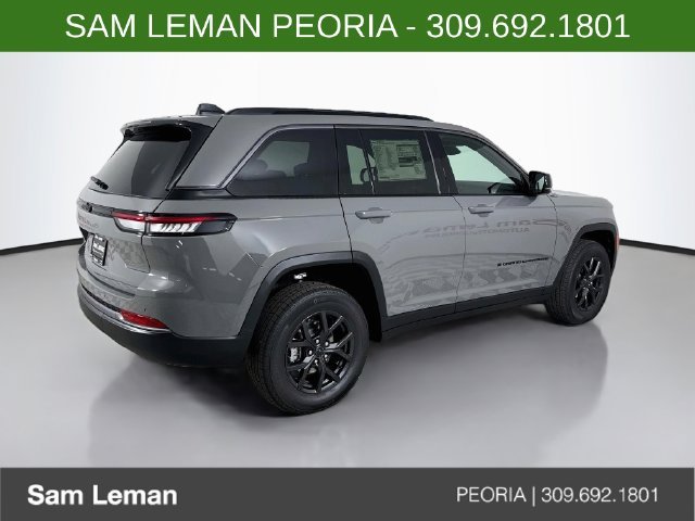 New 2027 Sting-Gray Clear-Coat Paint Jeep Laredo Altitude image 7
