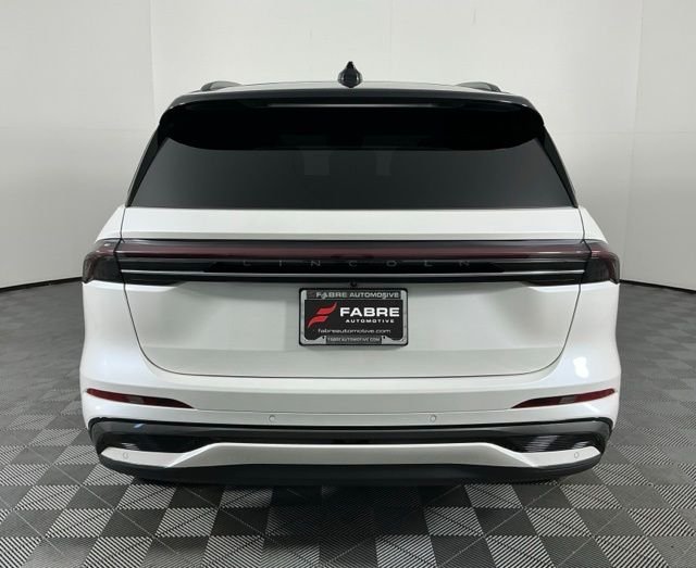Used 2025 White Lincoln Reserve image 6