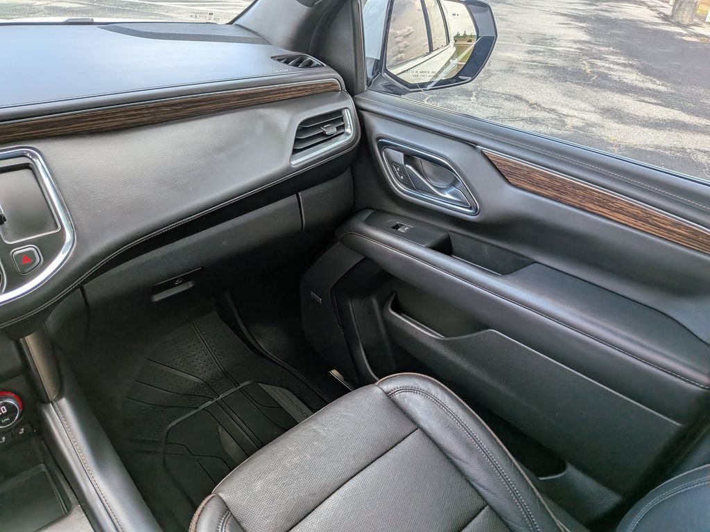 Used 2022 Beige Chevrolet High Country image 19