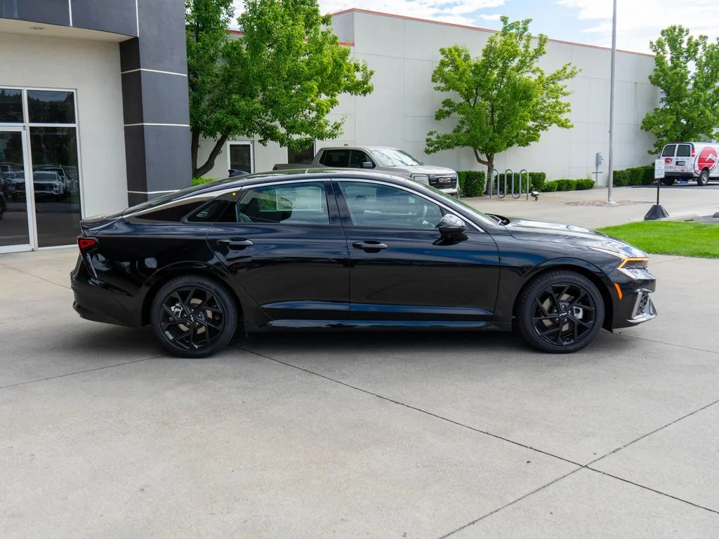 New 2026 Aurora Black Pearl Kia GT-Line AWD image 8